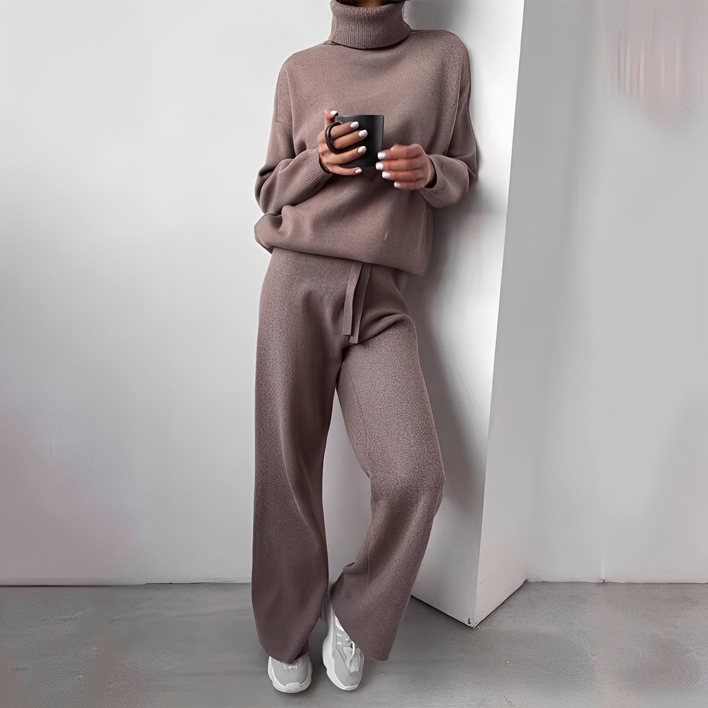 Kimberlee - Damen-Rollkragenset mit minimalistischem Design