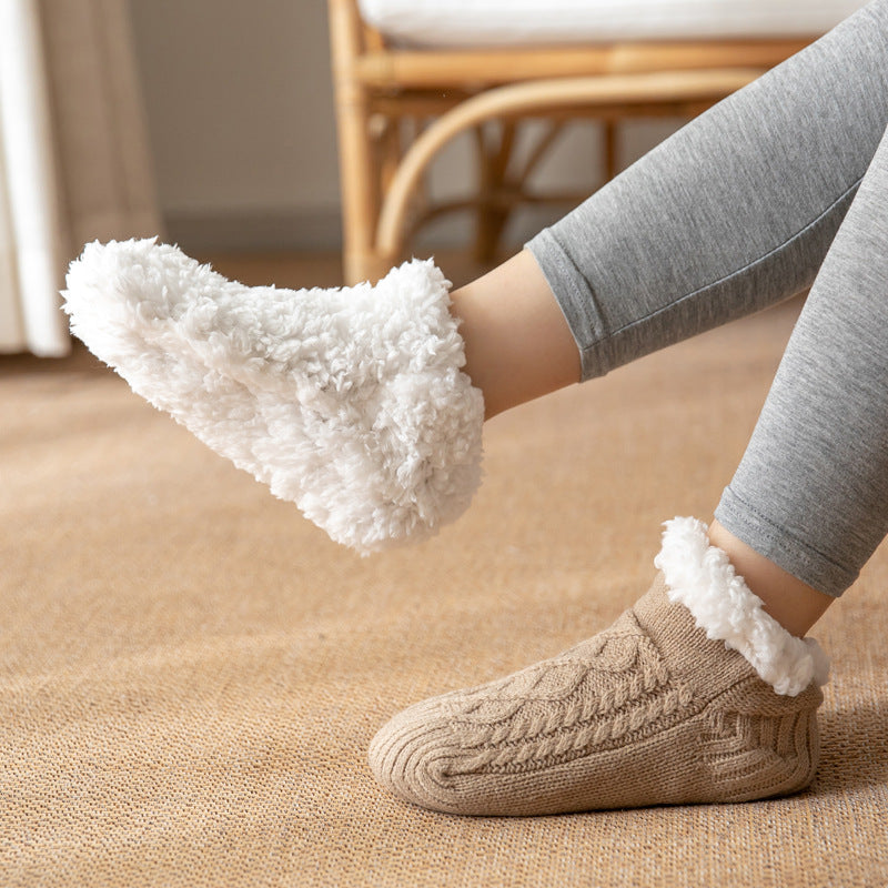 Raquel - Gemütliche und rutschfeste Damenplüschsocken für den Winter