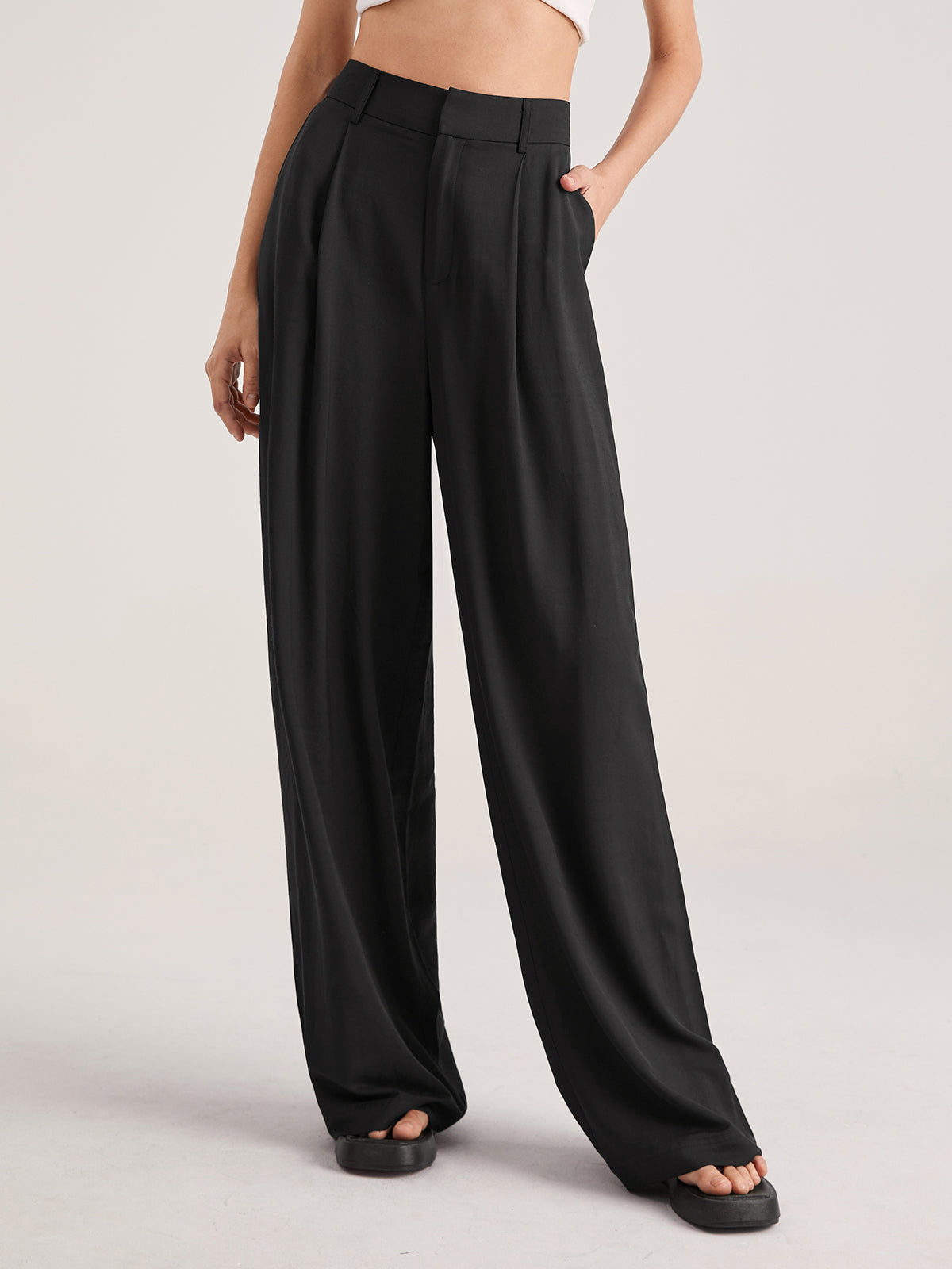 Nadia – Hochgeschnittene Faltenhose